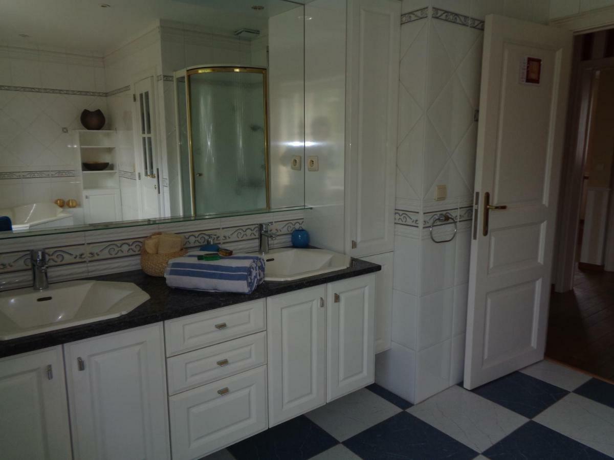 Le Mont Saint Roch , Chambre D'Hotes, B&B นิเวลส์ ภายนอก รูปภาพ