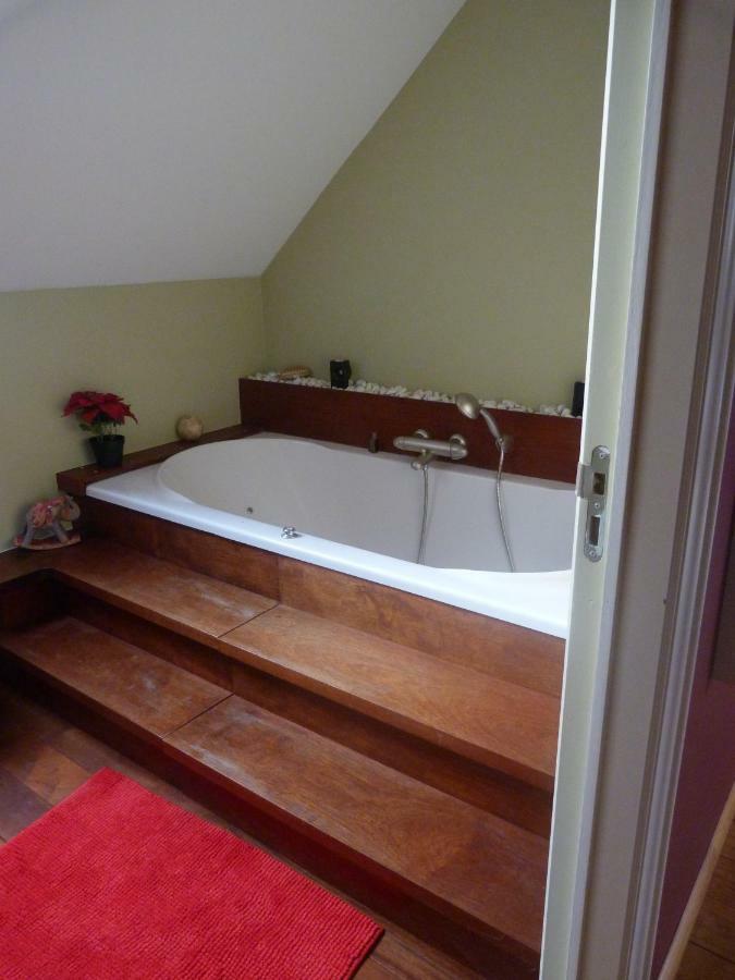 Le Mont Saint Roch , Chambre D'Hotes, B&B นิเวลส์ ภายนอก รูปภาพ